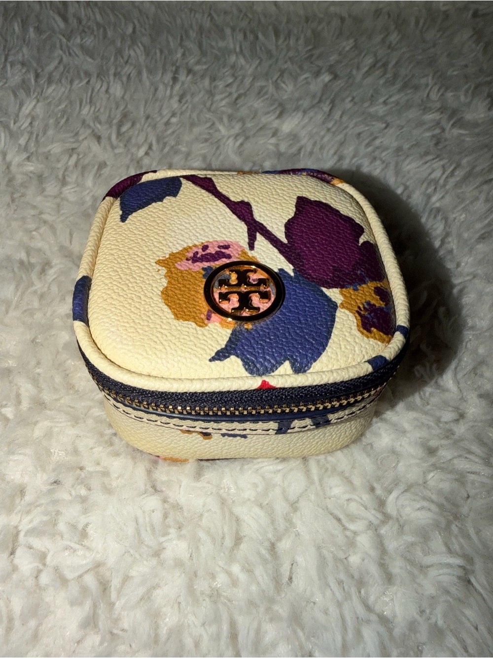 Tory Burch Cream Floral Zip Jewelry Case with Gold Logo